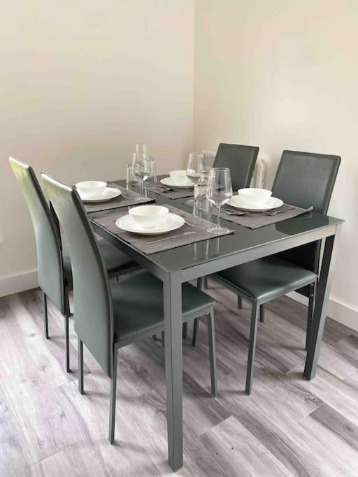 דירות קאמברידג' Modern Flat Near Train Station With Free Parking מראה חיצוני תמונה